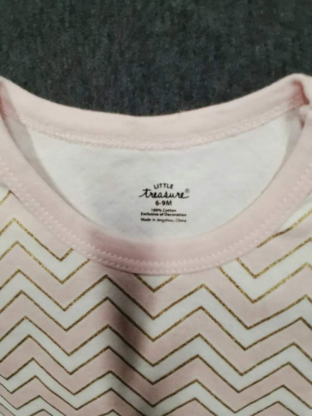 Little Treasure infant girls onesie size 6/9 months Pink, gold and white New wi